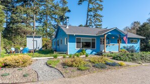 Coastwood - The comfy coastal cabin - Coastwood is a great coastal 4 bedroom house just minutes from the beach! (Fort Bragg)