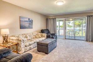 Condo (River Bend B212) | Exterior