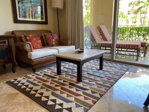 Fernseher, DVD-Player, Stereoanlage