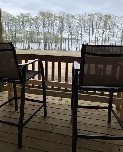 The Texas Rig - Cabin on Caddo Lake