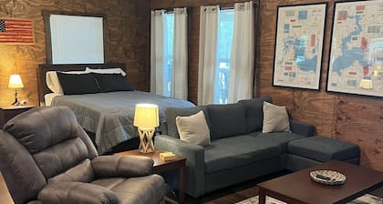The Texas Rig - Cabin on Caddo Lake