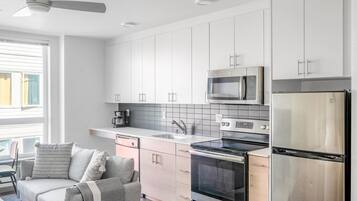 Fridge, microwave, oven, dishwasher