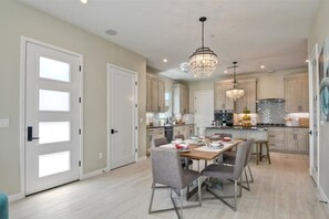 Dining - Ocean view 3-Bedroom just steps from the sand (Imperial Beach)