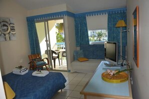 1 غرفة نوم ومكتب ومكواة/لوح كي وواي فاي