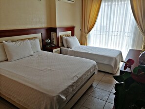 Double or Twin Room | Desk, laptop workspace, free WiFi, bed sheets - Hotel Korykos Kizkalesi (Erdemli)