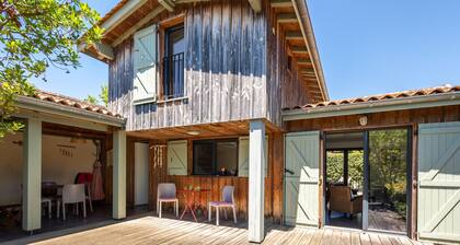 Chalet 'Piqueyrot' in Nature Reserve Area with 2 Terraces