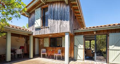 Chalet 'Piqueyrot' in Nature Reserve Area with 2 Terraces