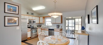 Screened Patio & Grill at Sebring Resort Community