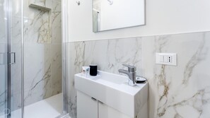 House | WiFi - Italianway - The B Village Standard - T2 (Milan)