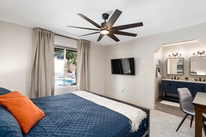 3 bedrooms, desk, travel cot, free WiFi