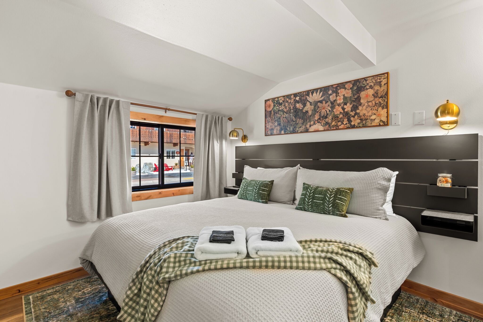 1 habitación, tabla de planchar con plancha, wifi gratis y ropa de cama 