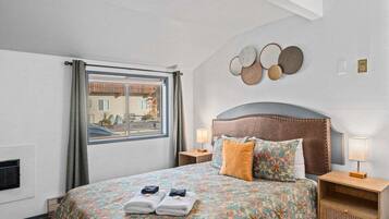 Fer et planche à repasser, Wi-Fi gratuit, draps fournis