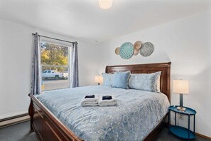 1 bedroom, iron/ironing board, free WiFi, bed sheets