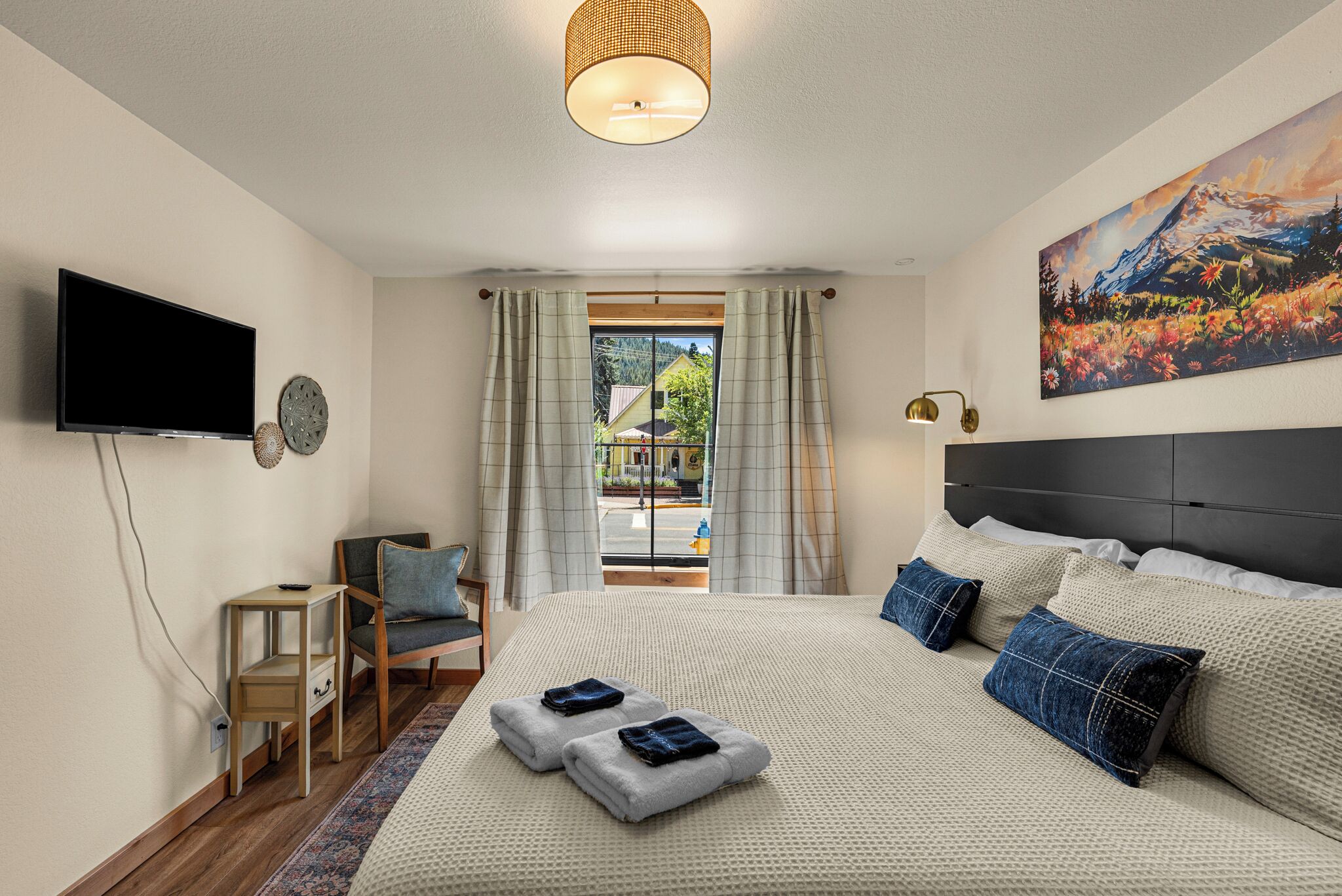 1 habitación, tabla de planchar con plancha, wifi gratis y ropa de cama 