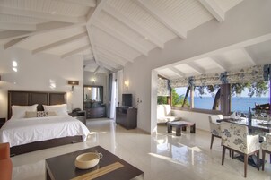 Junior Suite with Balcony and Sea View