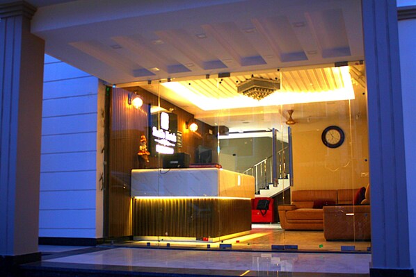 Front of property - ShriGo Hotel Haridwar (Haridwar)