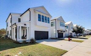 Exterior - Pet-friendly Oasis w/Pool & Kayak Slip near Beach (Orange Beach)