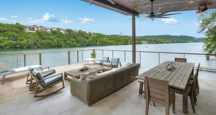 Above Lakeside I Lakefront | Pickleball I Pool/Spa l Firepit I Luxe Services