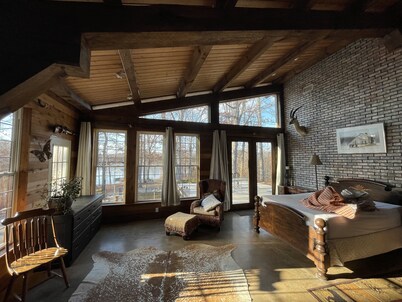 Hunt 174 Jefferson Co Illinois deer magnet acres. Deer house, 3 stands, hayblind