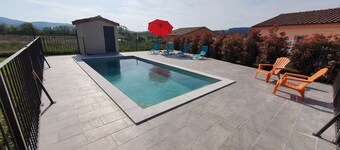 Beautiful new house for 4 people