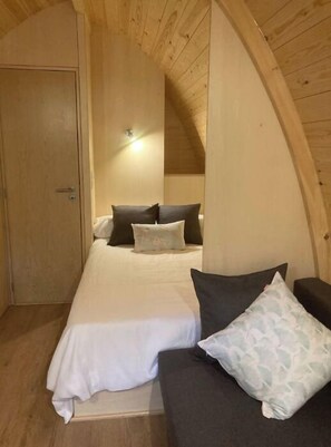 1 Schlafzimmer, Bügeleisen/Bügelbrett, Reisekinderbett, kostenloses WLAN