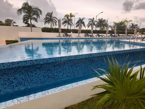 Piscine extérieure