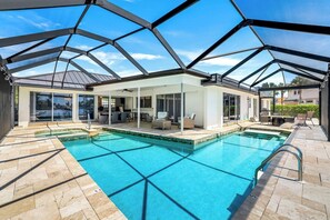 Piscina externa, piscina aquecida