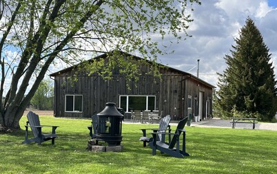 Private country suite on pond located In Amish country. Only 5 min from Norwich