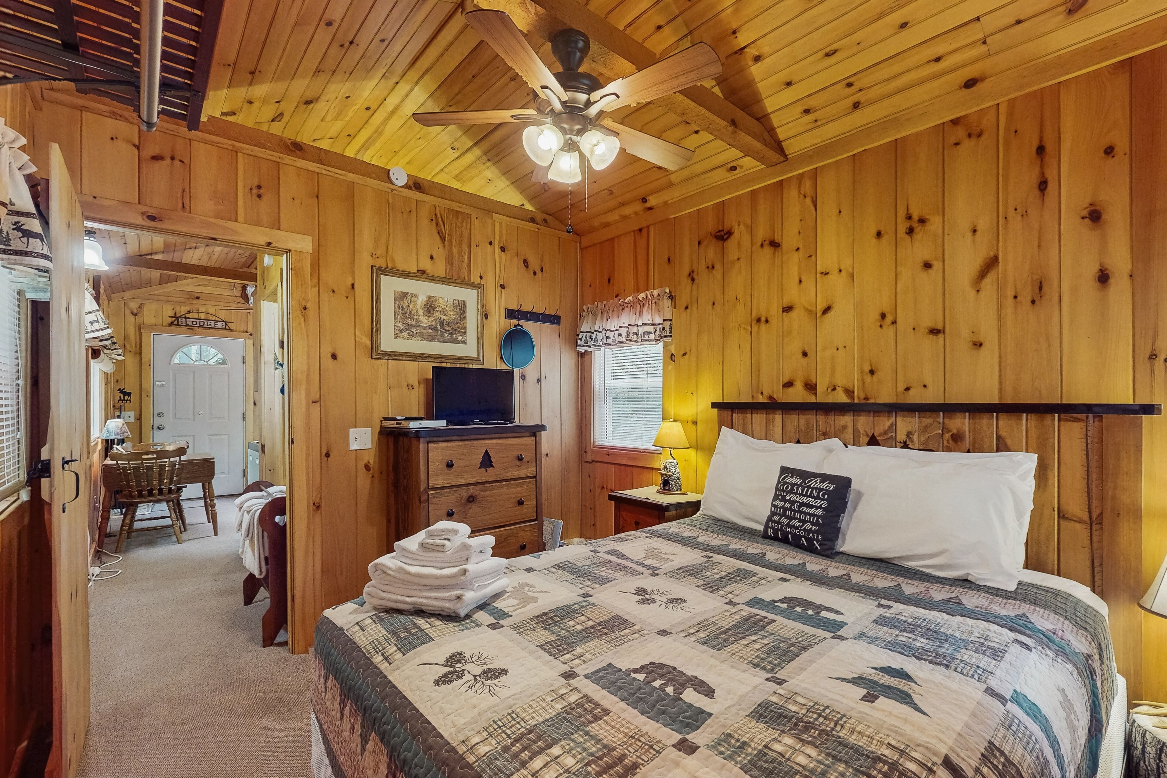 1 bedroom, internet, bed sheets