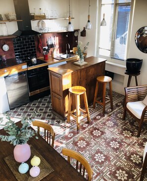 Fridge, microwave, oven, stovetop - Charming fisherman's cottage, center of Fécamp, 5 min from the port (Fécamp)