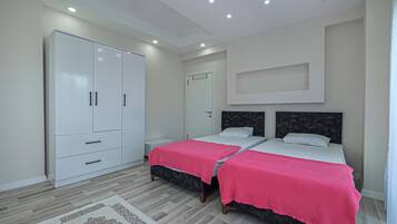 Deluxe Villa | 3 bedrooms, premium bedding, desk, laptop workspace