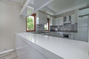 Deluxe-Villa | Eigene Küche | Kühlschrank, Mikrowelle, Ofen, Herdplatte