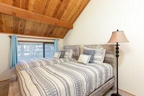 2 bedrooms, free WiFi, bed sheets - RANC16 - Cozy Cabin, Community Pool (Sunriver)