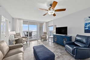 Télévision, table de tennis de table