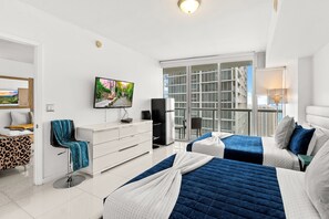 1 多间卧室、办公桌、熨斗/熨衣板、免费 WiFi