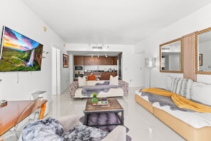 智能电视、电脑显示器