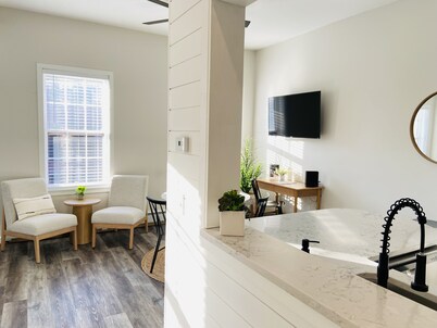 Brand New 1 Bedroom Apartment in Portland