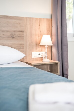 2 bedrooms, desk, iron/ironing board, free WiFi - Dina’s Cottage Ideal Base for Balos & Elafonisi (Καλλεργιανά)