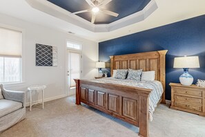 5 slaapkamers, een strijkplank/strijkijzer, internet, beddengoed