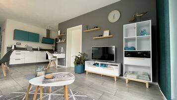 1 Schlafzimmer, Schreibtisch, Bügeleisen/Bügelbrett, Reisekinderbett