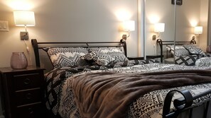 2 bedrooms, WiFi - Unique Large-2BR *Heart of Downtown JC*5min-to-NYC (Jersey City)