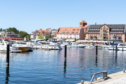 Family apartment with Müritz view, 5 minutes to the city center