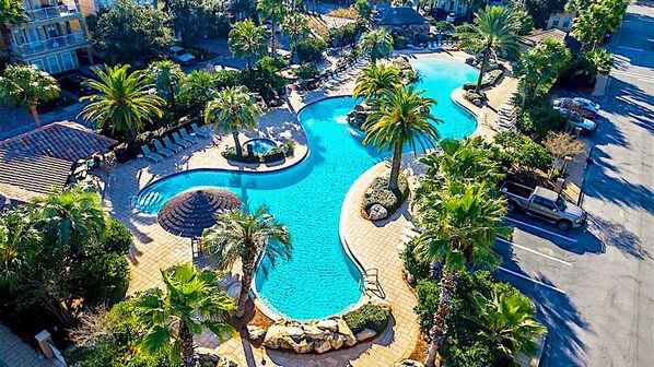 Piscine extérieure, piscine chauffée