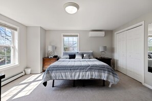 3 chambres, fer et planche à repasser, lit parapluie, Wi-Fi gratuit