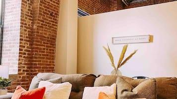 Smart TV, offices