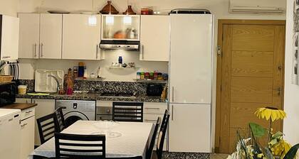 Nice Apartment Family Vacation! (Pool + Direct Beach Access)