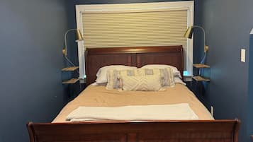 1 bedroom, desk, iron/ironing board, free WiFi