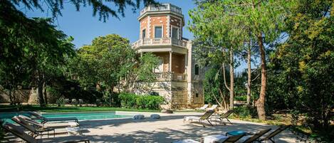 Piscina a l'aire lliure