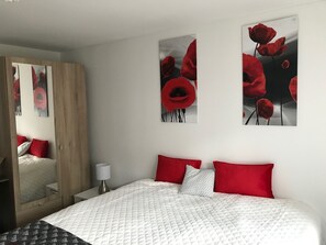 2 chambres, bureau, accès au Wi-Fi (inclus)