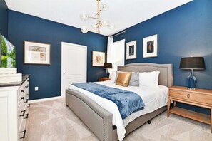 6 bedrooms, travel cot, WiFi